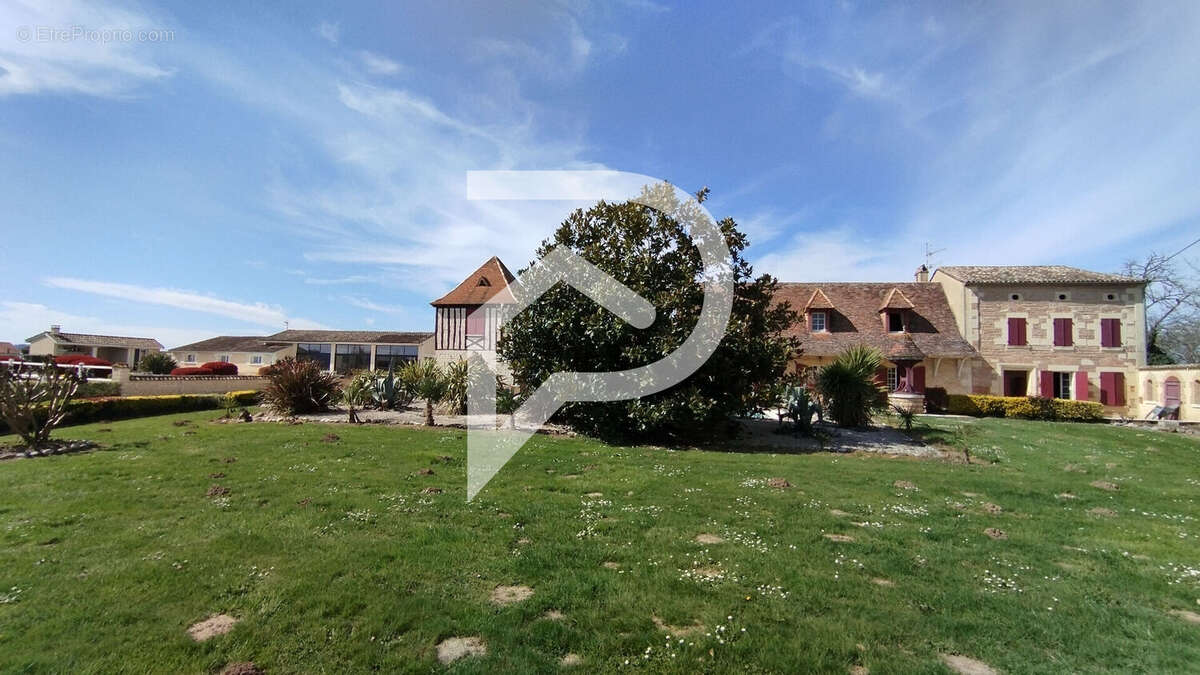 Maison à LAMONZIE-SAINT-MARTIN