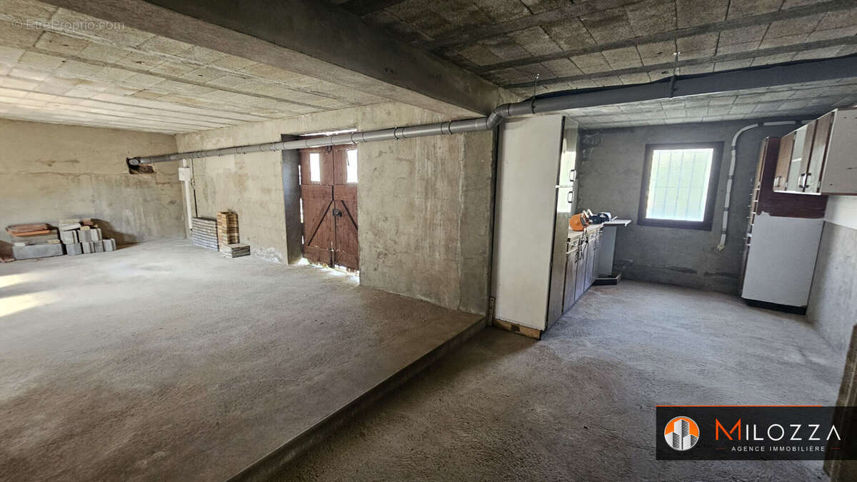 Maison rénovée DPE A, 4 chambres + bureau, terrain 1 809 m², SQF centre - photo 10
