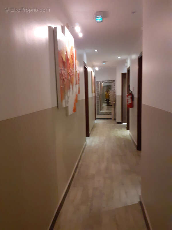 Commerce à SISTERON