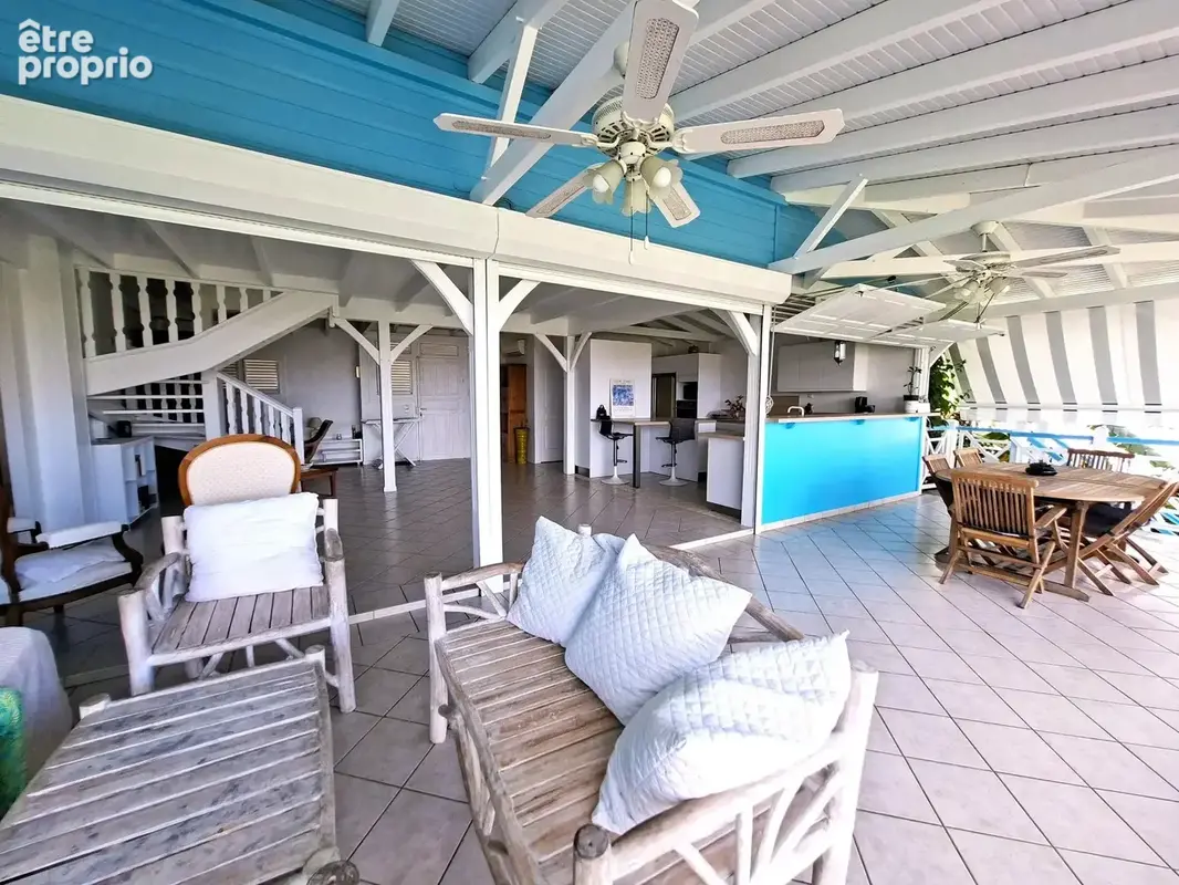 LES TROIS-ILETS : Villa créole  rénovée - Piscine - Vue mer - photo 5