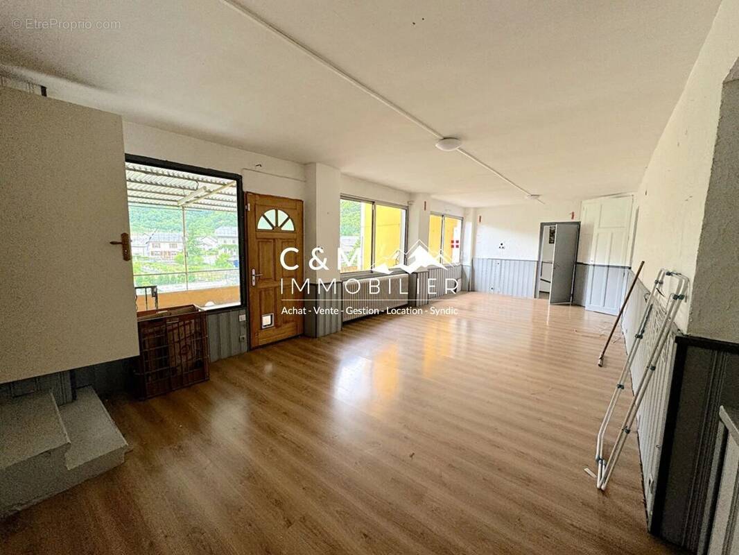 Appartement à EPIERRE