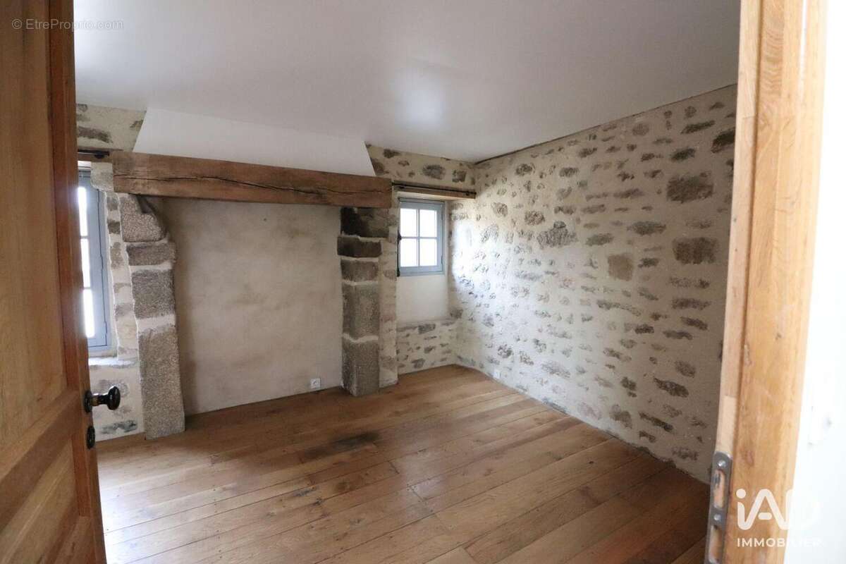 Photo 9 - Commerce à BARFLEUR