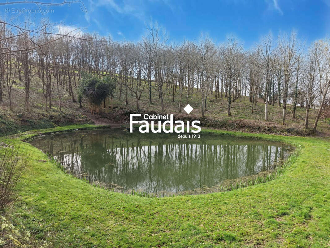 Terrain à MONTABOT