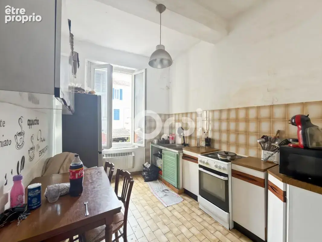 ** La Ciotat centre-ville - Appartement 3 pièces 58 m2 ** - photo 4