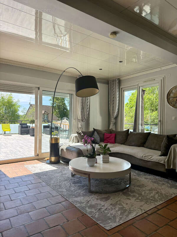 Maison à LINAS