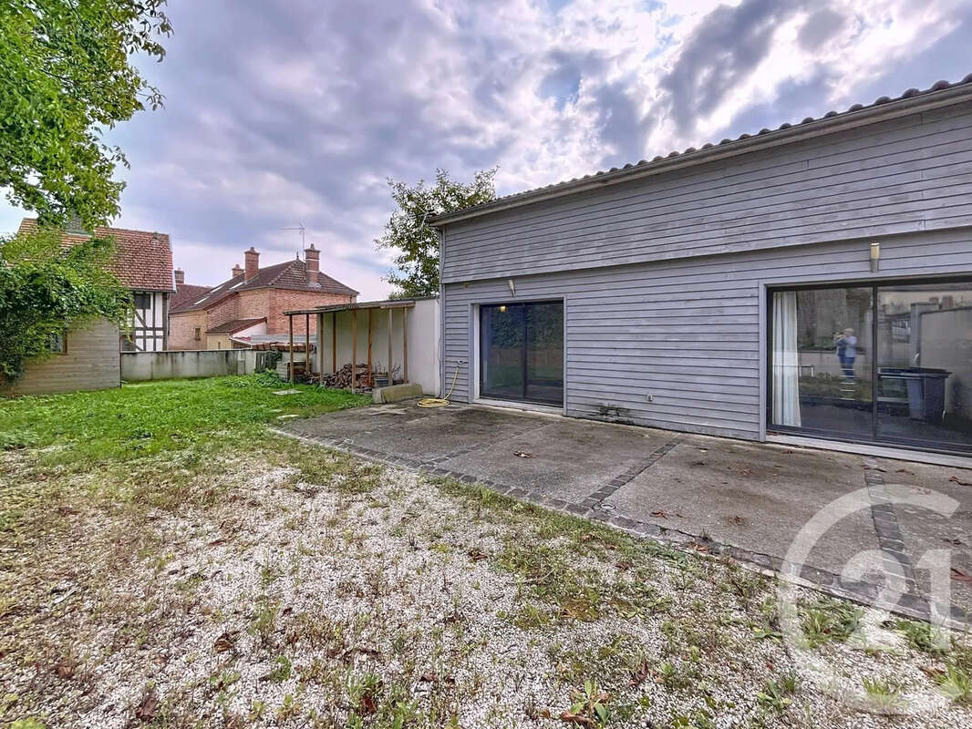 Maison à MONTIERAMEY