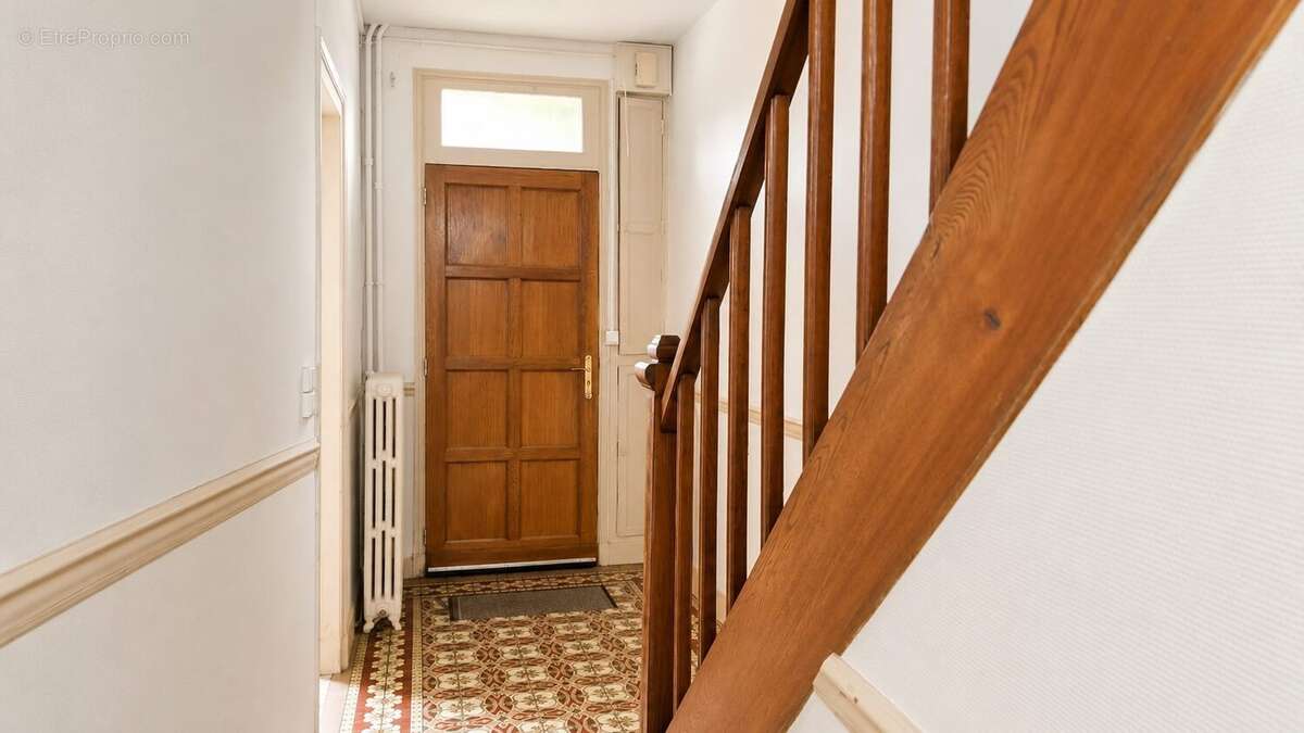 Maison 86 m² à Saint-Pierre-Des-Corps  - photo 2