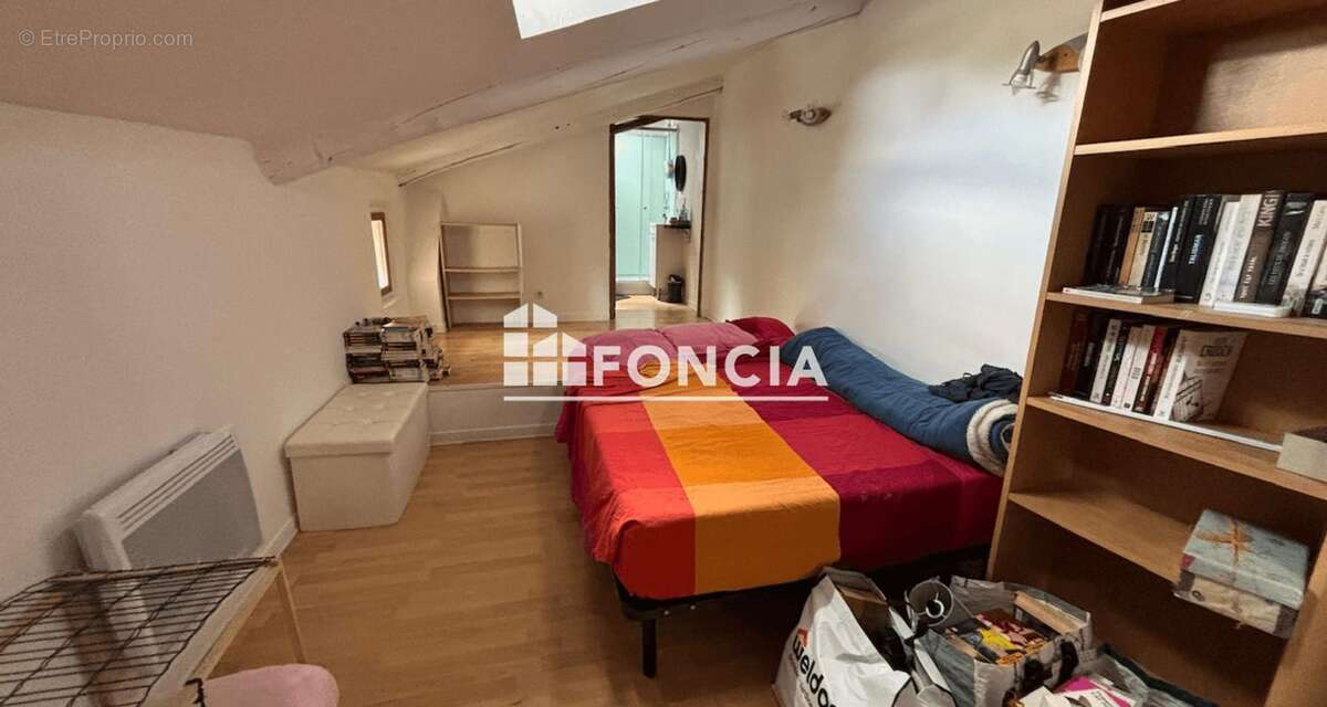 Appartement à PERNES-LES-FONTAINES