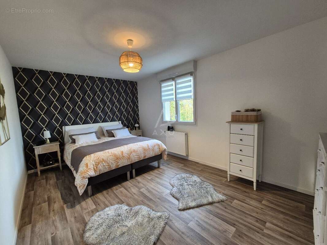 Maison à COLLEVILLE-MONTGOMERY