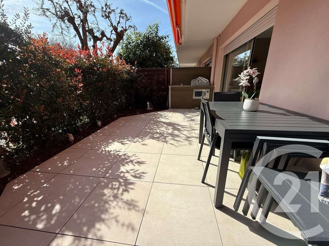 Appartement à ROQUEBRUNE-CAP-MARTIN