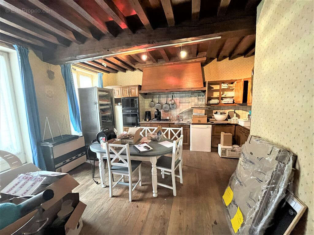 Appartement à AIRE-SUR-LA-LYS