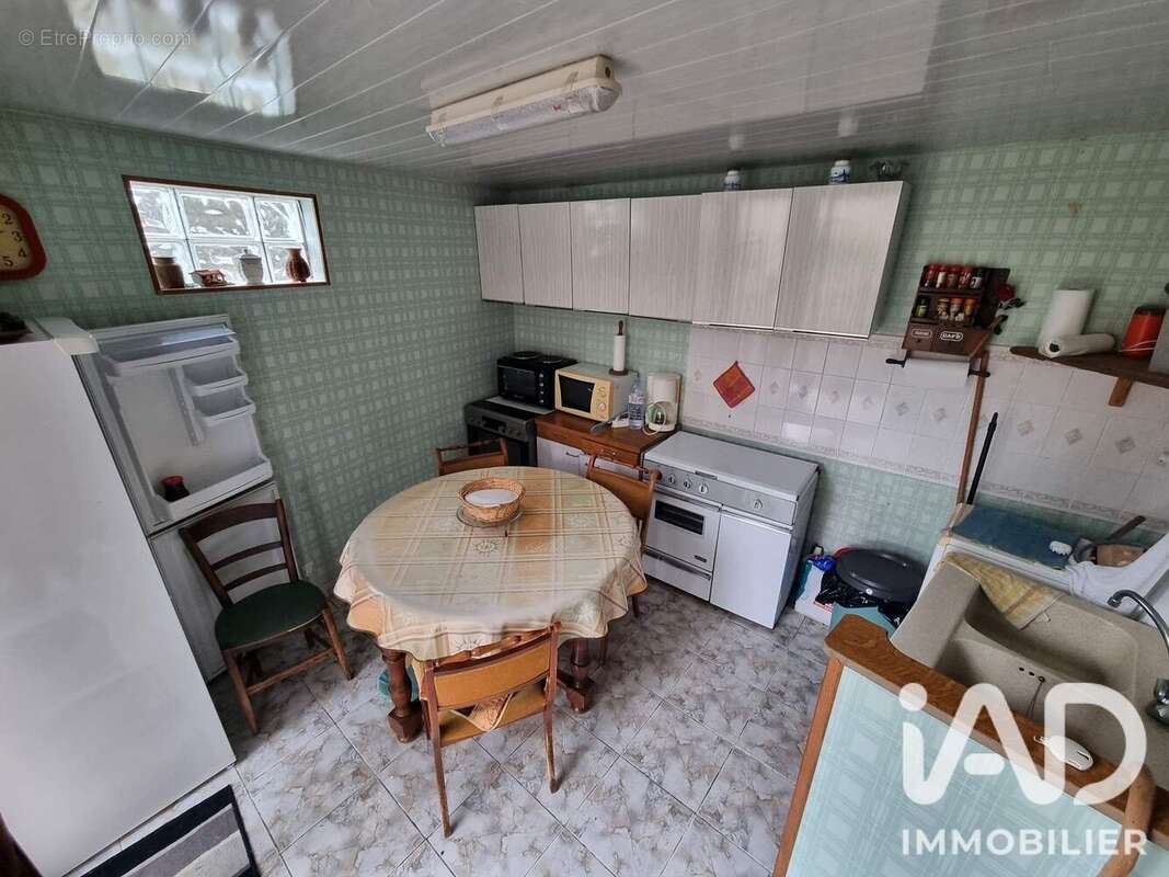 Maison 64 m² à Thenezay  - photo 4