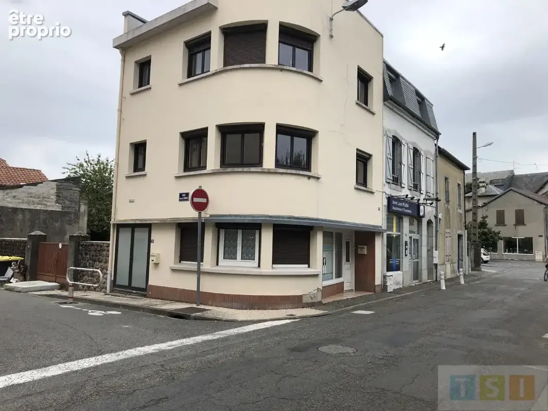 Immeuble de rapport  plein centre ville - photo 1