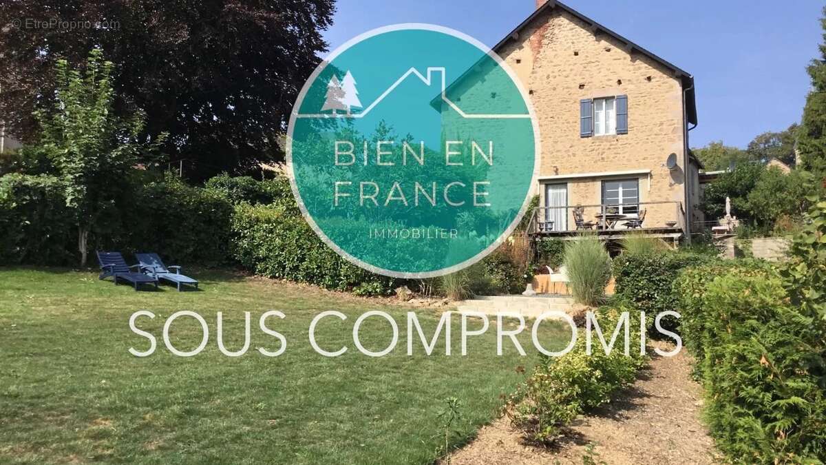 Maison à LAROCHEMILLAY