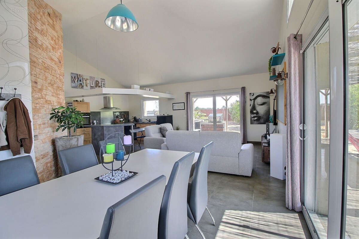 A vendre - chaumes en retz - maison de plain pied contemporaine - 115 m2 environ - 5 pièces - jardin - photo 15