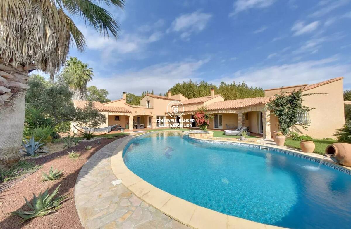 Maison à SAINT-CYPRIEN