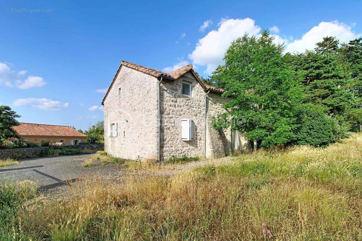 Maison à LA CAVALERIE