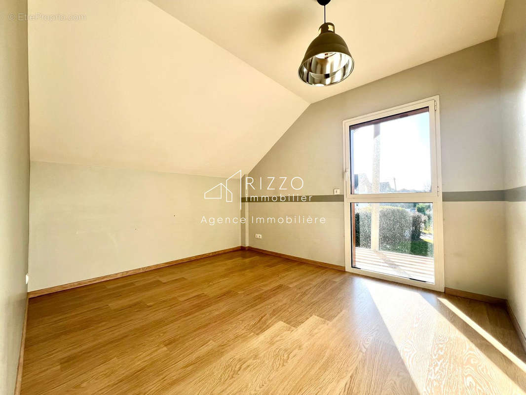 Maison à CRAN-GEVRIER