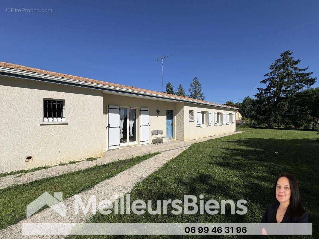 Maison à MONTLIEU-LA-GARDE