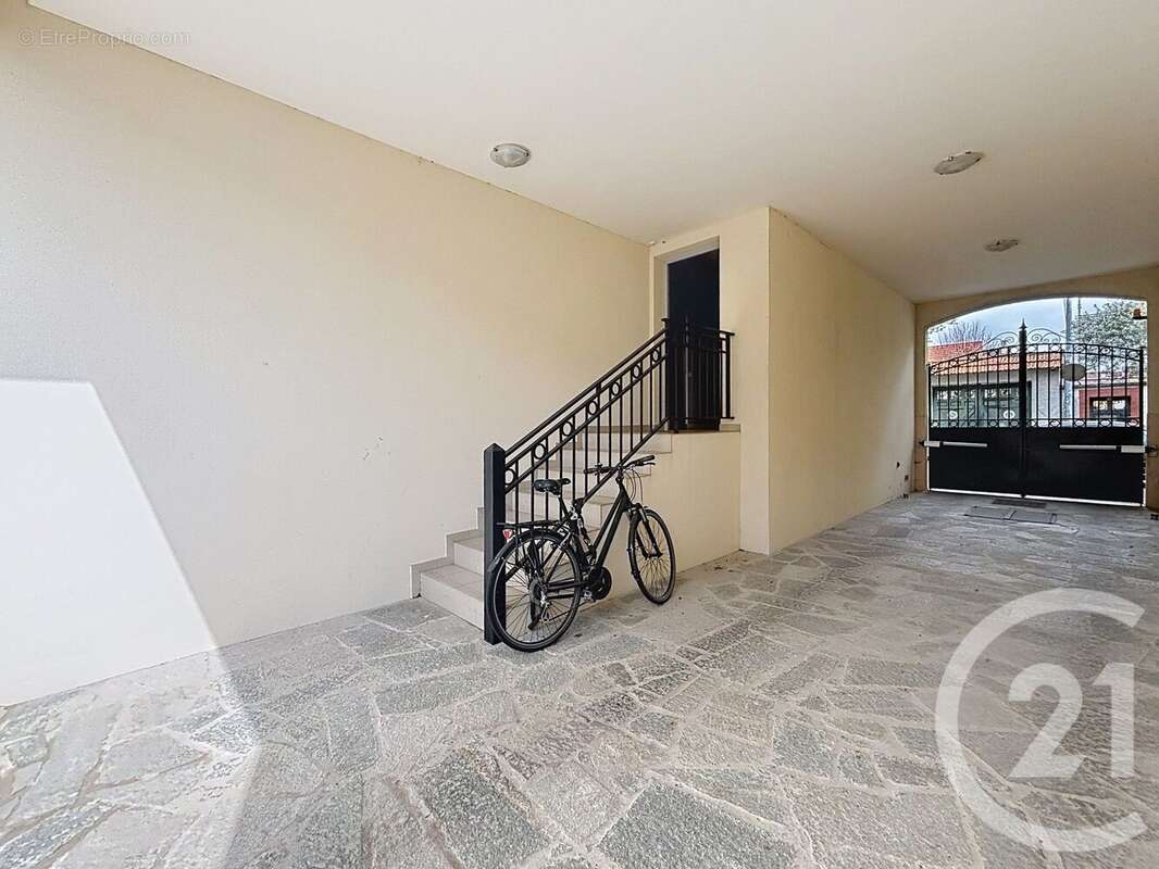 Photo 2 - Appartement à CHOISY-LE-ROI