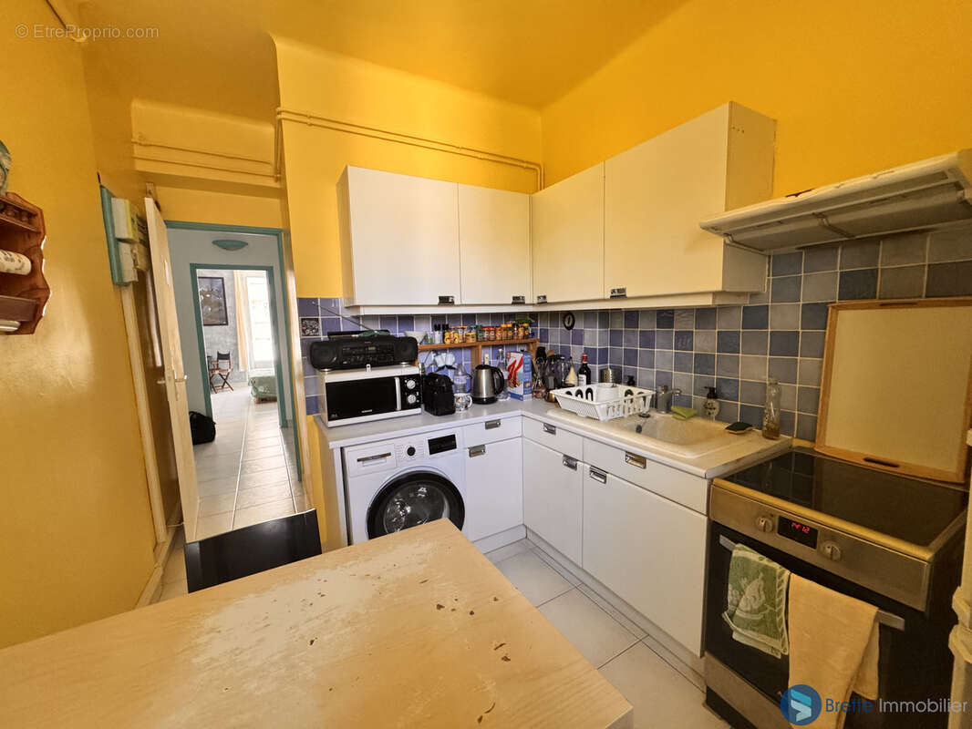 Toulon saint roch - appartement t2 avec balcon et cave - photo 4
