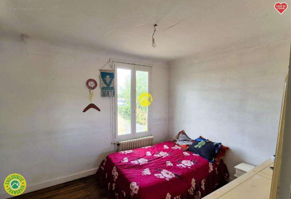 Maison à CHEZAL-BENOIT