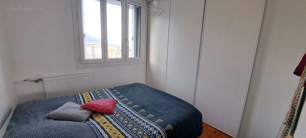 Appartement à ECHIROLLES
