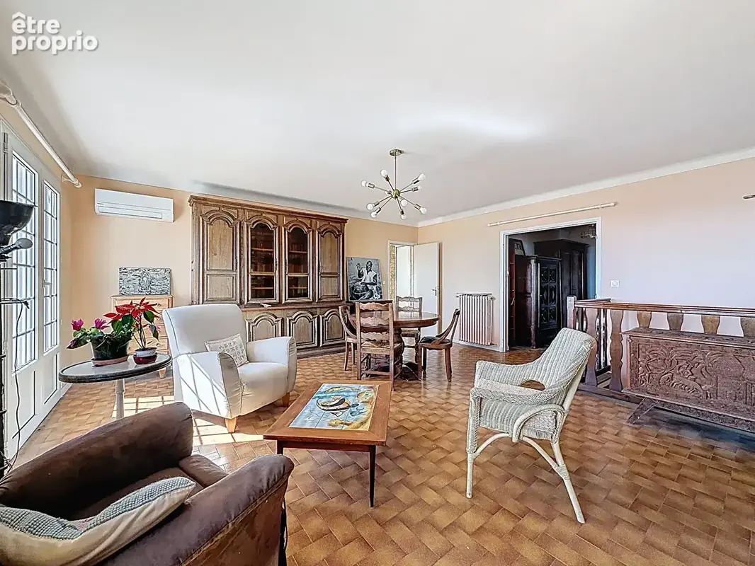 Maison à vendre à Vence avec vue mer  exceptionelle - photo 3