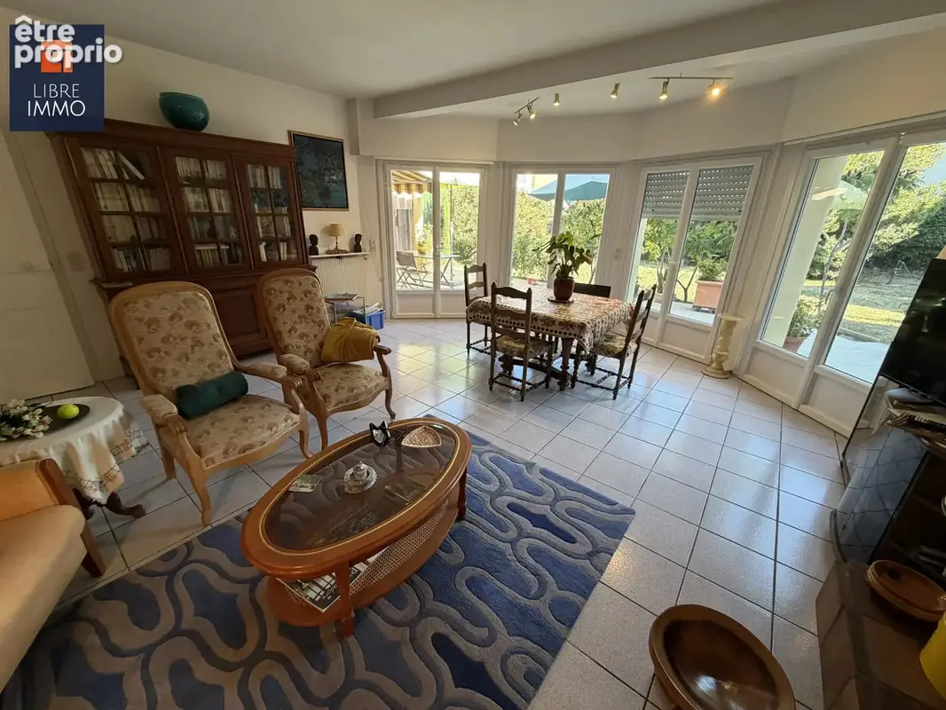 EXCLU ALLÉES DE MORLAAS, Bel appartement de 115 m² avec jardin à Pau - photo 4