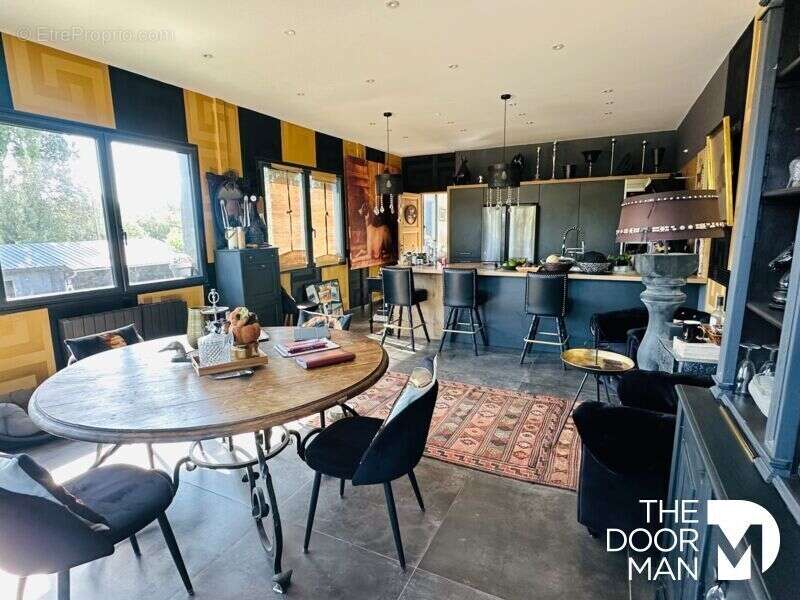 Maison à FONTAINEBLEAU