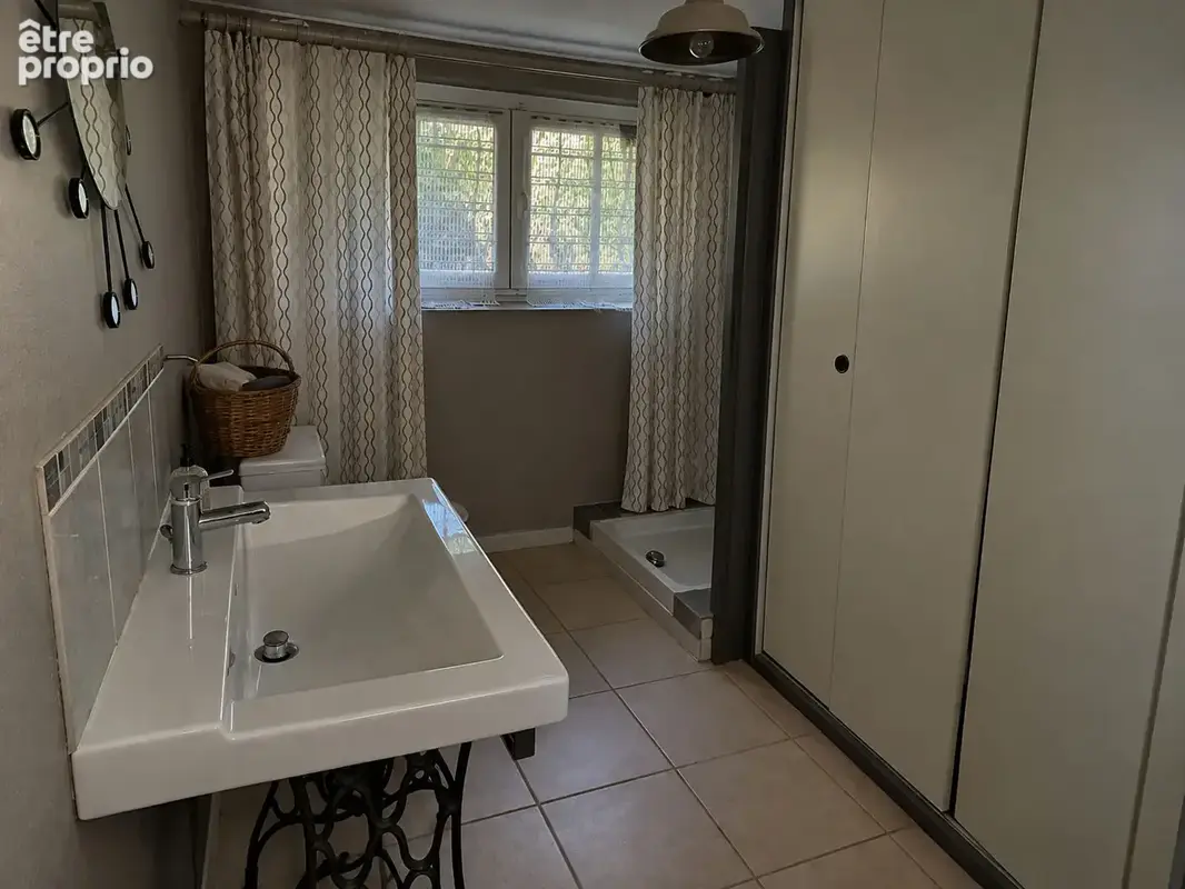 Ref : duo 5 : ensemble immobilier compose de 2 maisons avec jardin et piscine - photo 12