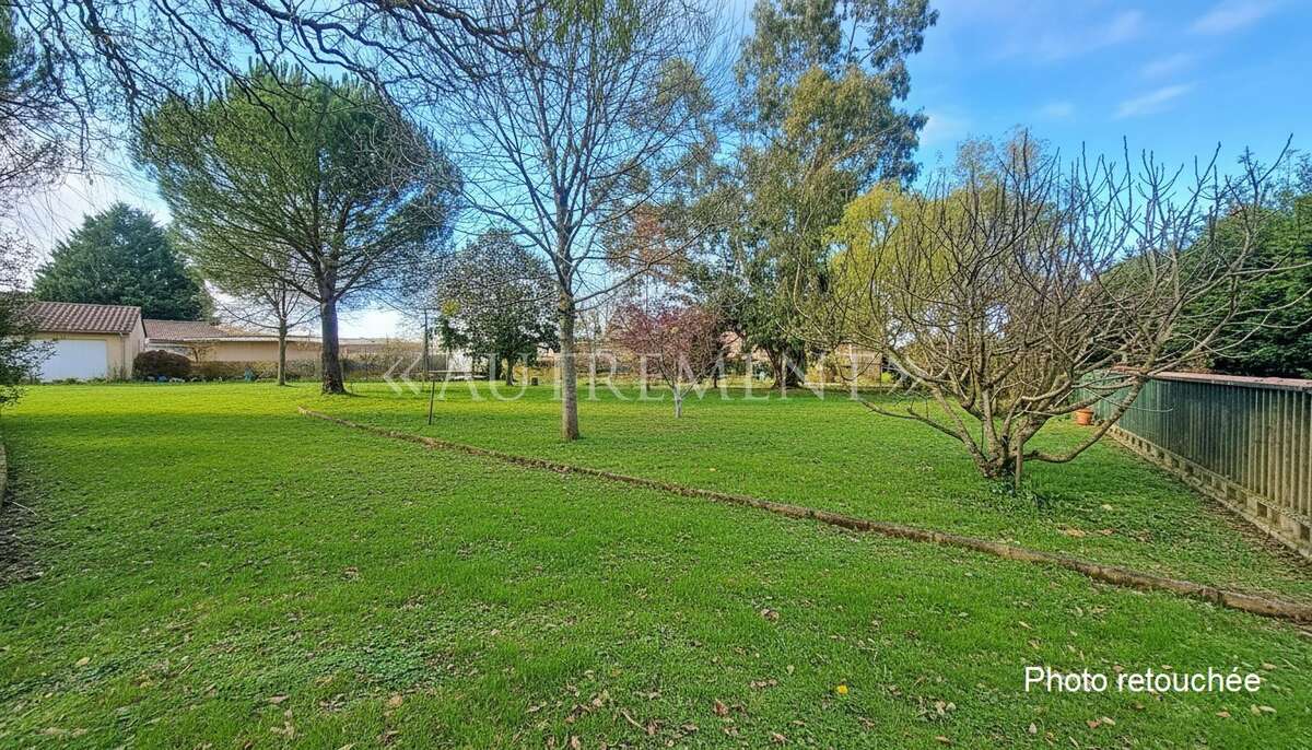 Terrain à GIROUSSENS