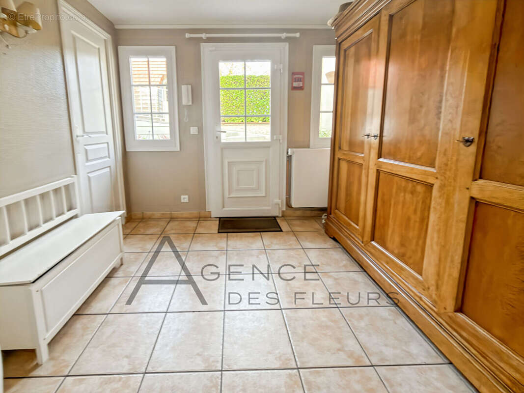 Maison Freneuse 126 m2 - photo 4