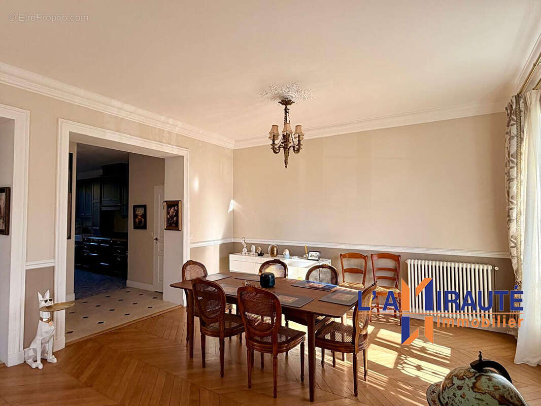 Maison à MAISONS-LAFFITTE