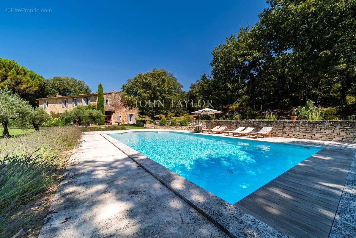Mas en Pierre d'Exception à Vendre à Ménerbes : Charme Provençal et Piscine Chauffée - photo 22