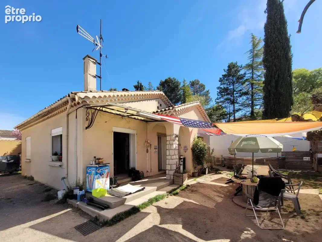 Maison à VINON-SUR-VERDON