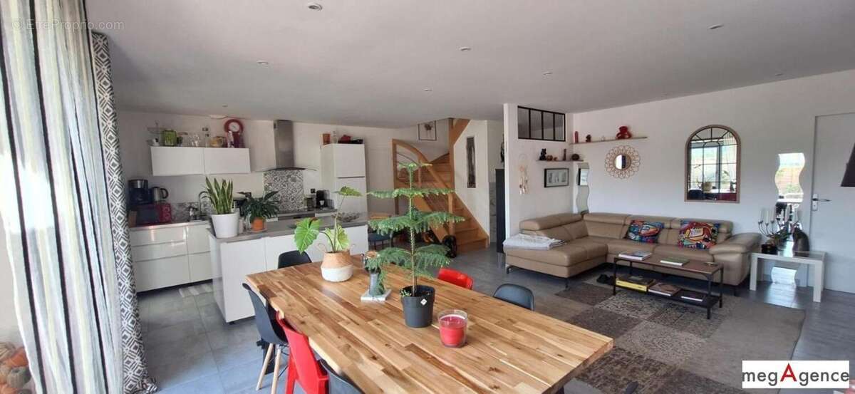 Maison à SAINTE-PAZANNE