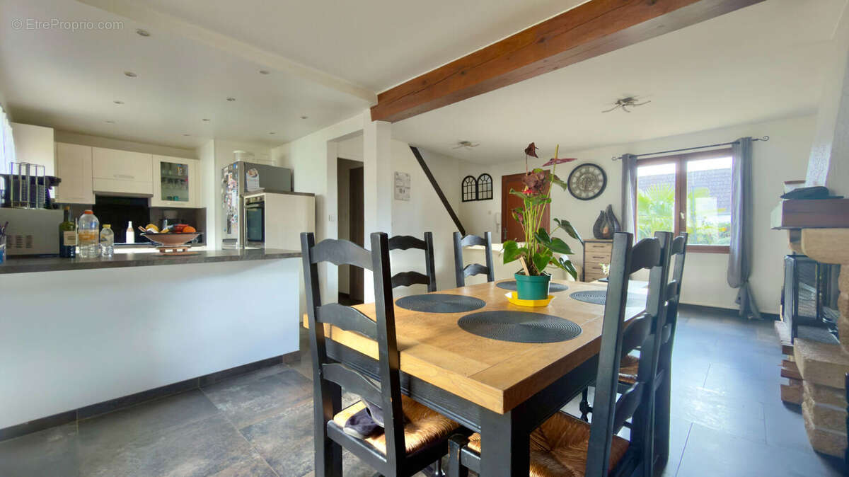 Maison à SAVIGNY-SUR-ORGE