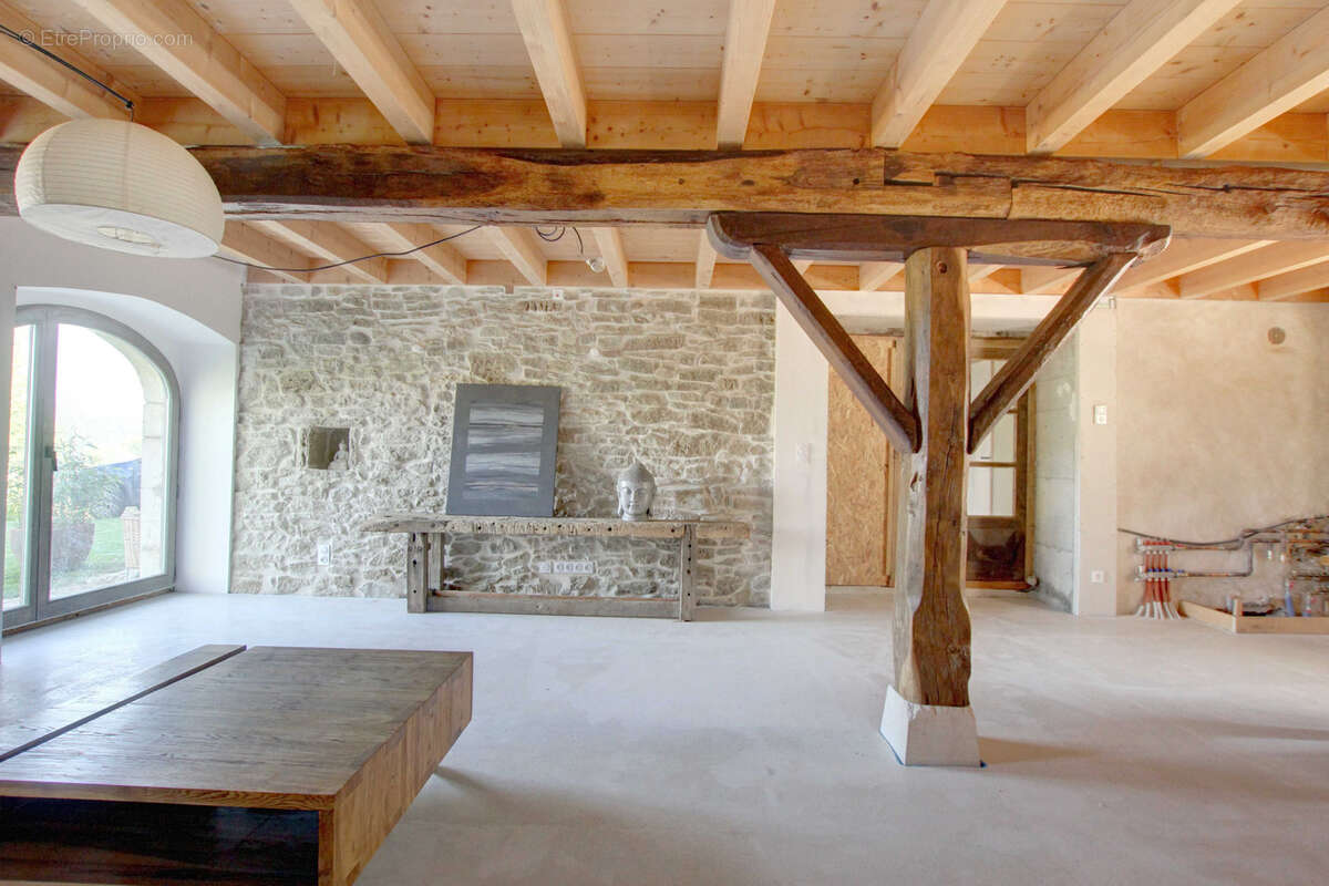 Maison à MASSINGY