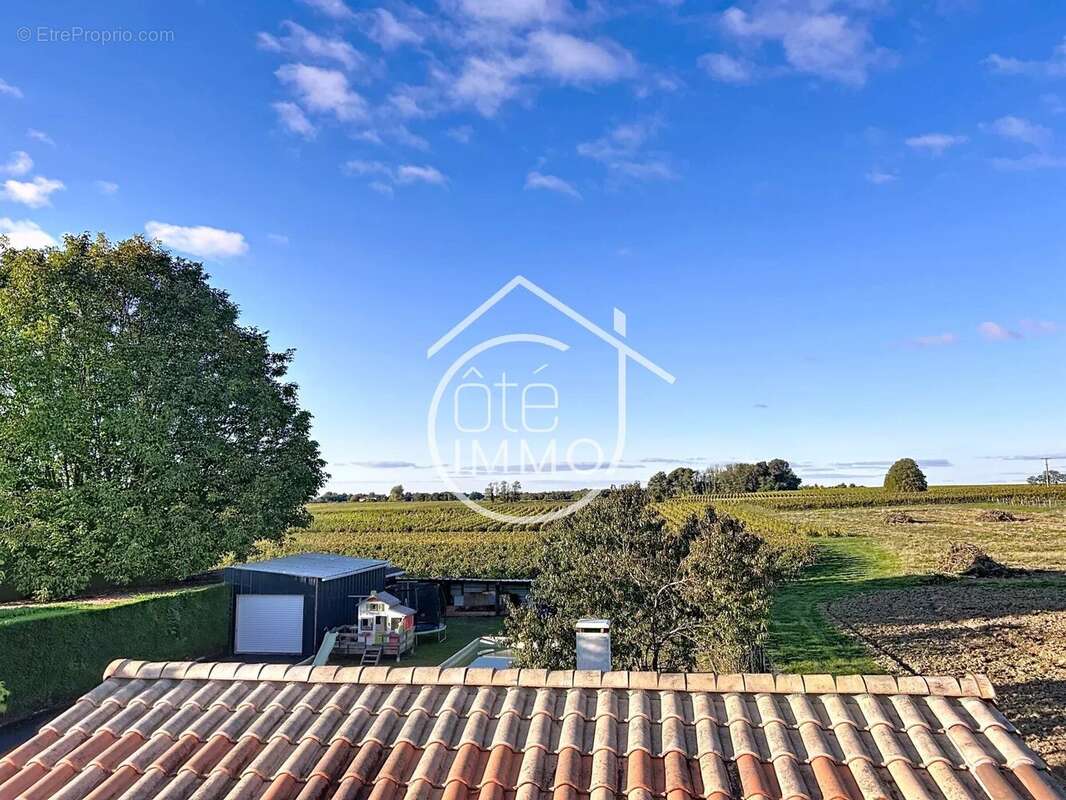 Maison à SAINT-PHILIPPE-D&#039;AIGUILLE