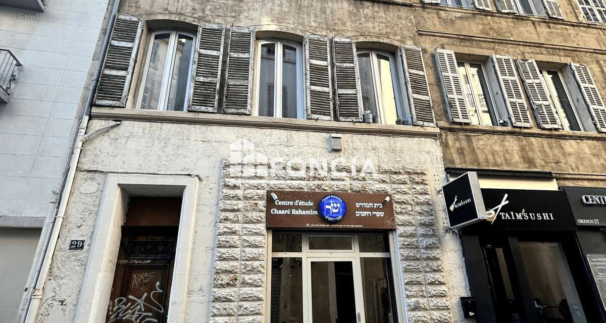 Appartement à MARSEILLE-6E