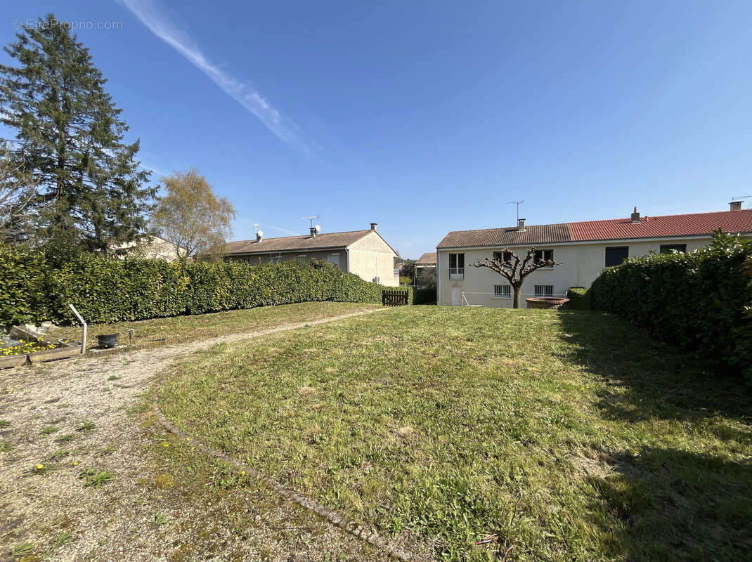 Maison à BEAUVALLON