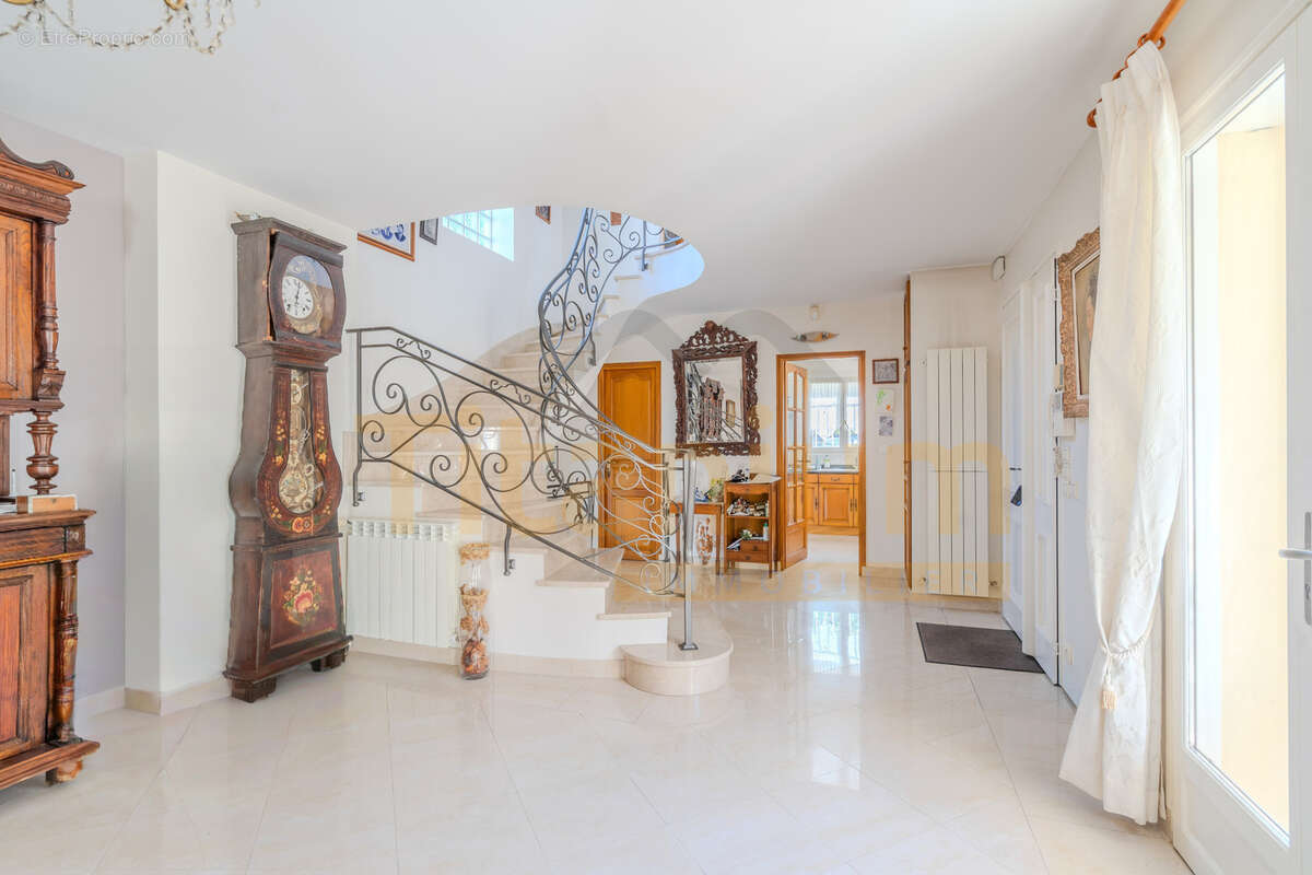 Maison à LE RAINCY