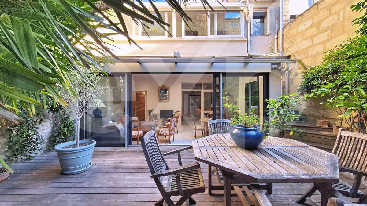 Maison 151 m² à Bordeaux  - photo 2