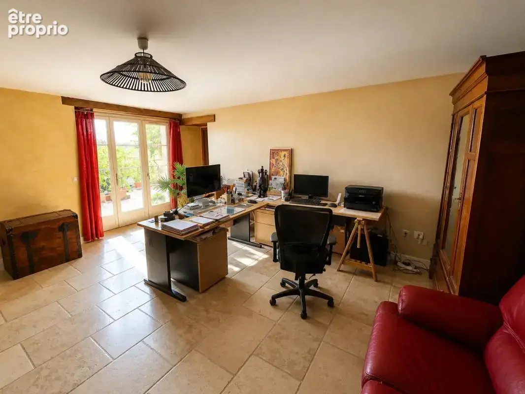 Propriété de charme en pierre composée de trois logements, piscine et terrain de 8 000 m² – À 7 minutes de Condom - photo 12