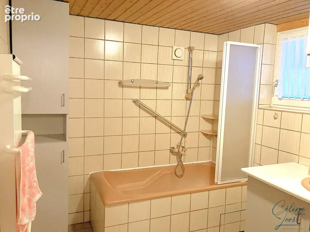 EXCLUSIF - Propriété composée d'une maison principale et de dépendances sur 15,17 ares - photo 11