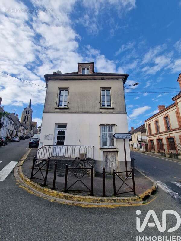 Appartement 198 m² à Lorrez-Le-Bocage-Preaux  - photo 2