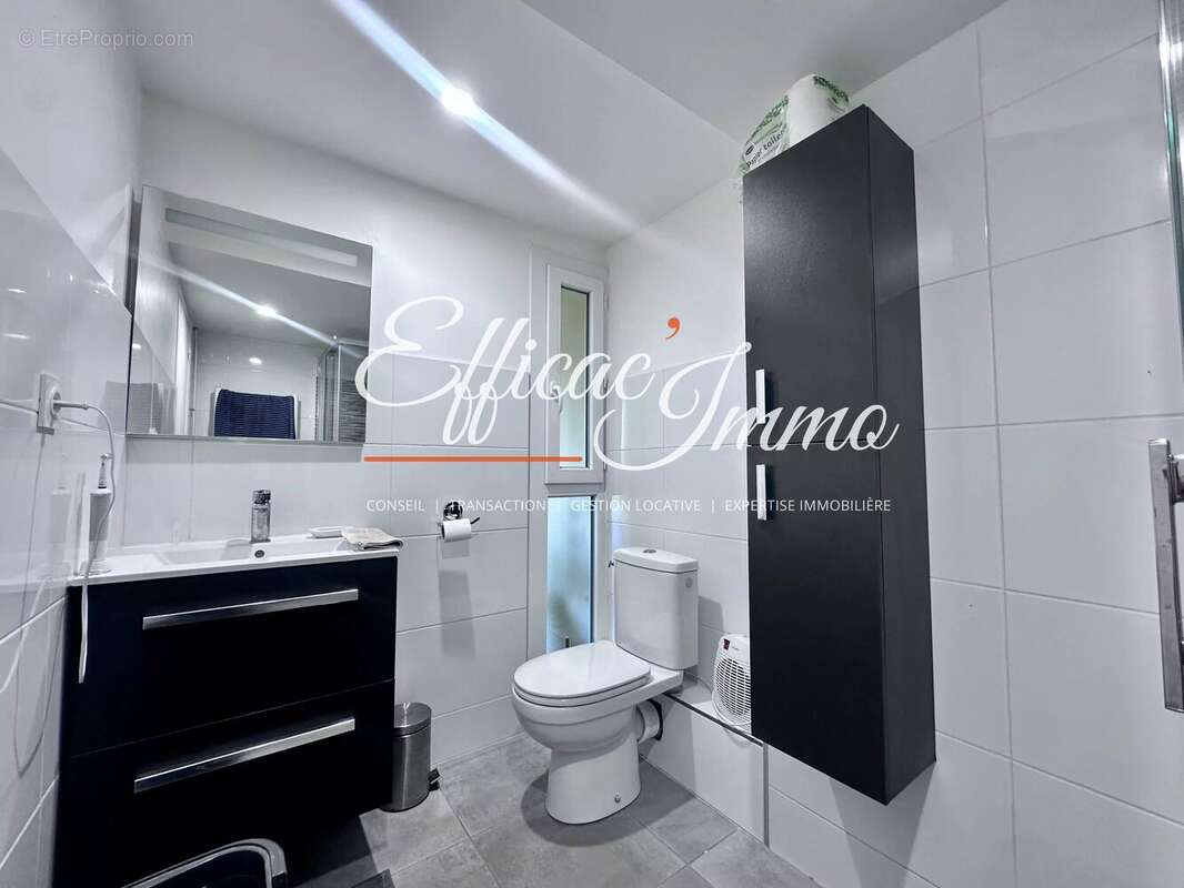 Villa 3 faces entièrement rénovée avec piscine - photo 10