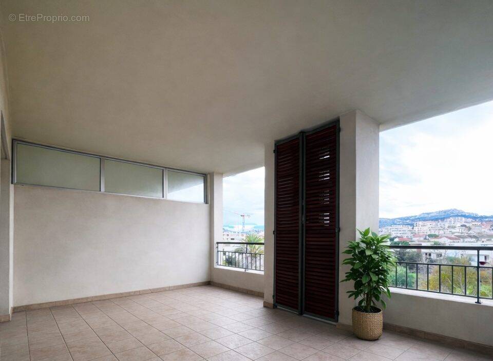 Appartement à MARSEILLE-8E