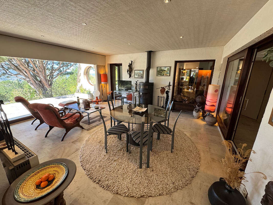 Villa de standing sur un parc paysager de 4 800 m² avec piscine et vue dominante, DIEULEFIT - photo 8